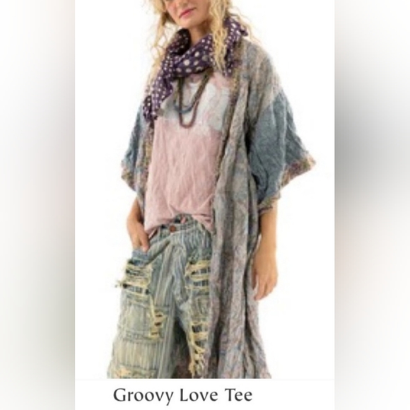 NWOT Magnolia Pearl Groovy Love tee One size - Picture 2 of 8